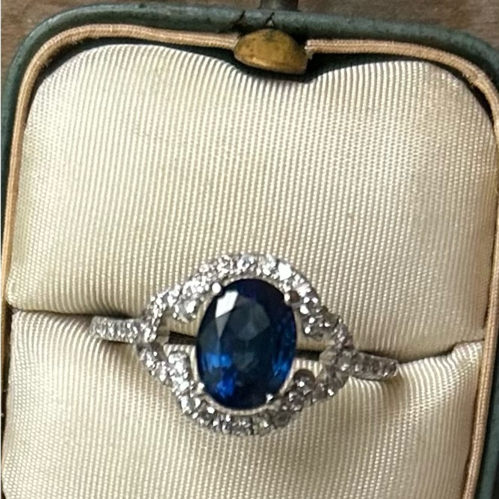 Natural Sapphire and Diamonds 18k White Gold - Picture 7 of 15
